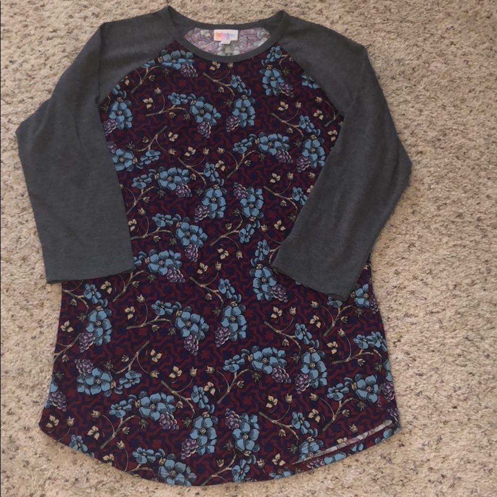 LulaRoe Randy Tee